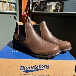 Blundstone 1970 size 8.5 ankle boot in antique brown